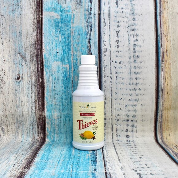 Thieves Household Cleaner Essential Oil Young Living 14.4 OZ READ DESCRIPTION - Picture 1 of 6